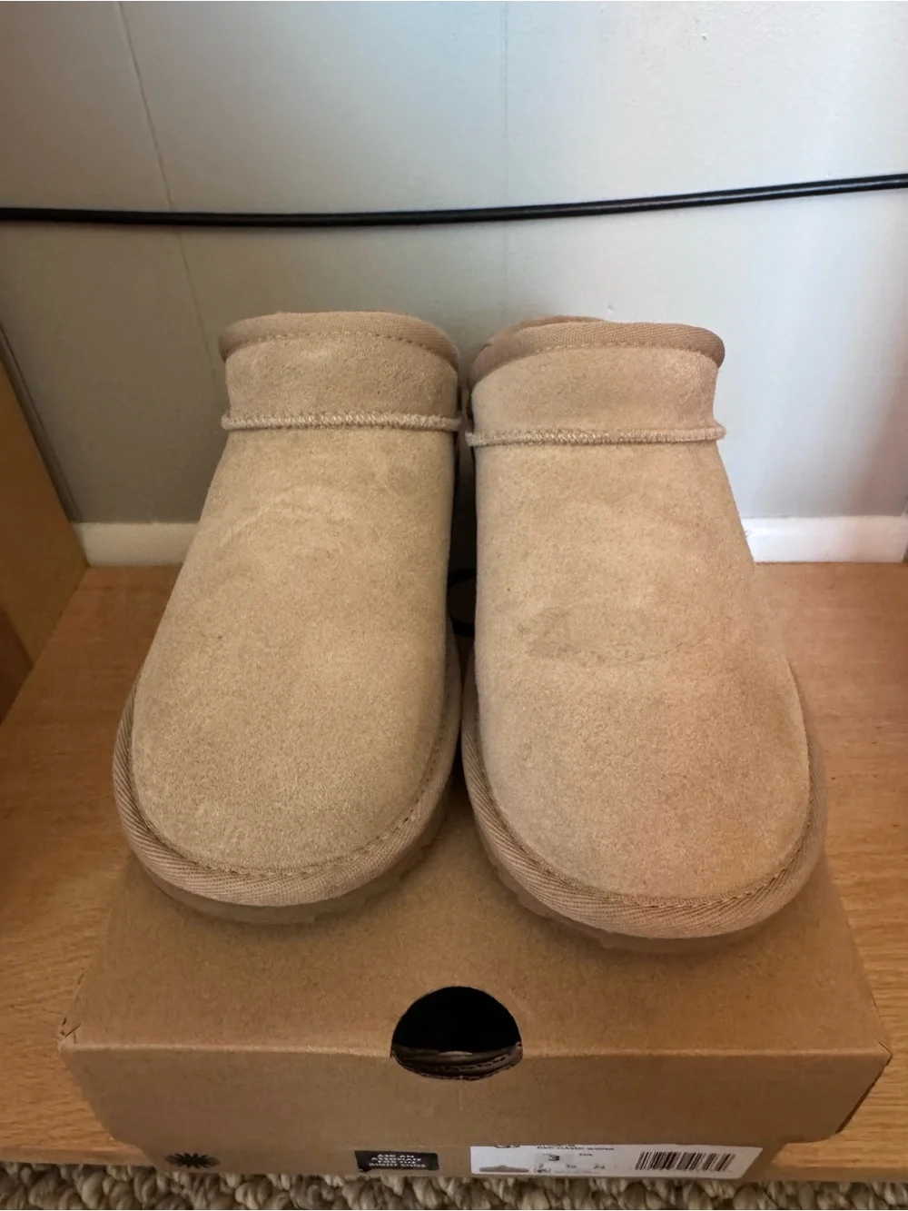 UGG Kids Classic Slipper Boots in Chestnut Brown